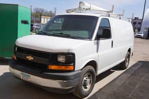 2017 Chevrolet Express Work Van - 6.0L L96 LS - with Roof Rack