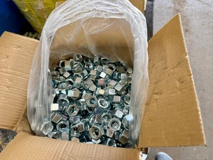 lot 156 image: Box of Hex Nuts - 34-10