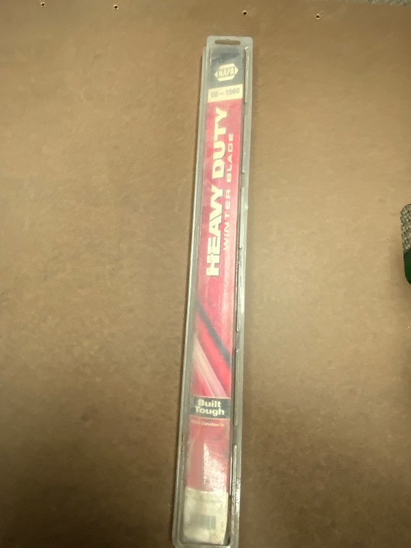 lot 28-1 image: 60-1560 heavy duty winter blade