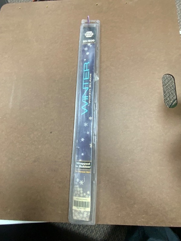 lot 29-1 image: 60-1530 winter edge winter wiper blade