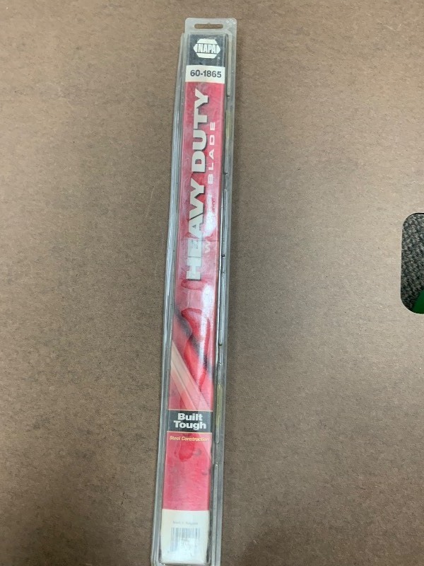 lot 37-1 image: 60-1865 heavy duty wiper blade