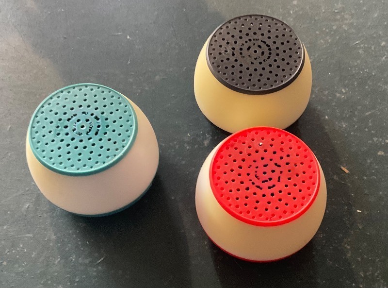 lot 4-111 image: lot of Bluetooth speakers