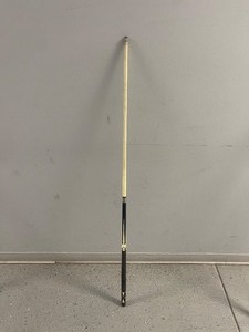 lot 86 image: American Heritage Billard Pool Cue