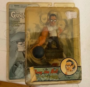 lot 89 image: The Goon Joey the Ball