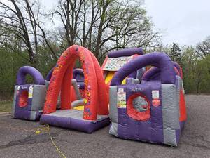 lot 1 image: Designer Chaos Obstacle Course Bouncer Inflatable