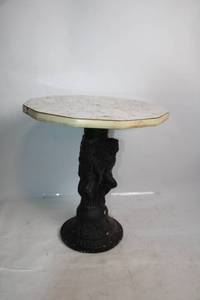 lot 253 image: Vintage Marble-Top Side Table with Cherub Design Base