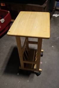 lot 281 image: Wooden Rolling Side Table with Shelf