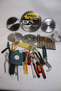 lot 5 image: Assorted Power Tool Blades and Hand Tool Collection