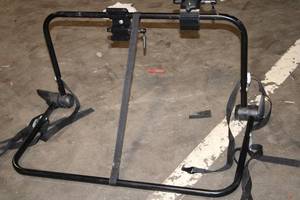 lot 11 image: Black Adjustable Roof Rack Frame with Straps