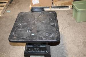 Vintage Cast Iron Wood Burning Stove with 4 Burners