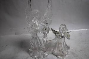 lot 64 image: Set of 2 Clear Glass Angel Figurines