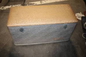 lot 72 image: Vintage Restored Aluminum Cooler with Padded Lid