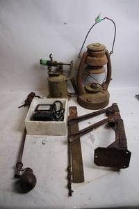lot 92 image: Collection of Vintage Tools and Equipment including Dwell Meter