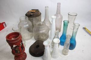 lot 93 image: Collection of Vintage and Antique Bottles and Decorative Items