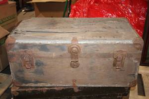 lot 97 image: Vintage Metal Storage Trunk with Distressed Finish