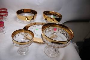 lot 101 image: Set of Glass Serving Bowls and Platter with Gold Accents