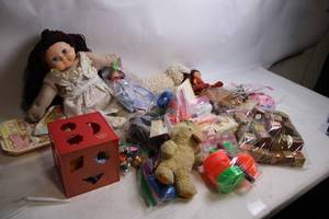 lot 154 image: Vintage Lot of Dolls, Blocks, and Play Accessories