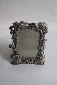 lot 54 image: Decorative Elephant-Themed Silver Plated Photo Frame
