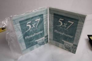 lot 60 image: Set of 2 Sealed 5x7 PhotoFrames