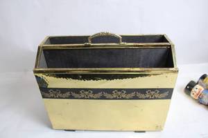lot 83 image: Vintage Brass Magazine Holder with Handle