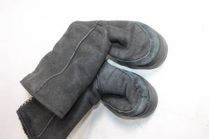 lot 244 image: Pair of UGG Australia Black Suede Winter Boots, Size Unknown