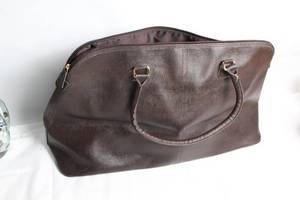 lot 295 image: Large Brown Leather Travel Bag