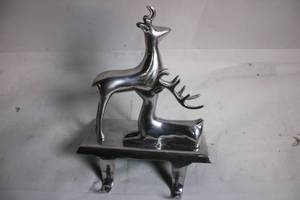 lot 6 image: Decorative Silver Reindeer Stocking Holder