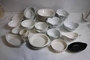 lot 36 image: Set of 27 Assorted Ceramic Serveware Dishes