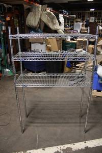lot 39 image: Sturdy Metal Wire Shelving Unit with Three Adjustable Shelves