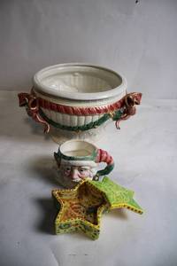 lot 44 image: Set of Festive Ceramic Items with Large Bowl, Santa Mug, and Star Box