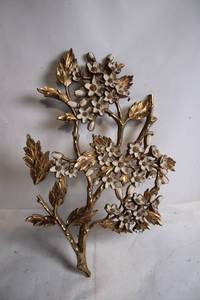 lot 65 image: Vintage Metal Floral Wall Art with Gold Finish