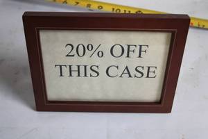 lot 74 image: Fashion Wood Handcrafted 5x7 Photo Frame