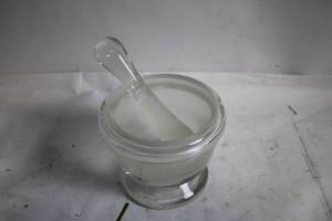 lot 114 image: Glass Mortar and Pestle Set