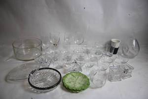lot 116 image: Collection of Mixed Glassware and Crystal Pieces