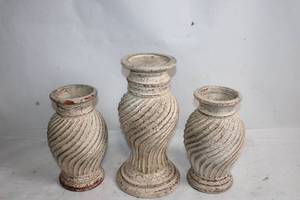 lot 136 image: Set of 3 Antique-Style Ceramic Swirl Candle Stands with Distressed Finish