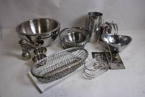lot 154 image: Stainless Steel Kitchenware Collection with Mixing Bowls, Sifter, and Basket
