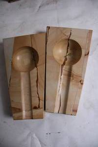 lot 160 image: Set of 2 Marble Stone Display Stands with Sculpted Bowl Inserts