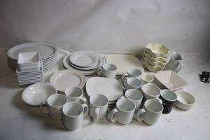 lot 171 image: Comprehensive White Ceramic Dinnerware Set