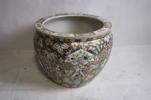 lot 174 image: Large Vintage Asian Porcelain Jardinire with Colorful Floral and Figurative Design