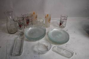 lot 189 image: Collection of Vintage Glassware with Plates and Tumblers