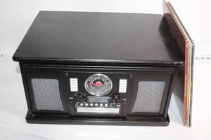 lot 230 image: Vintage Style Record Player with Built-in Radio and Speaker