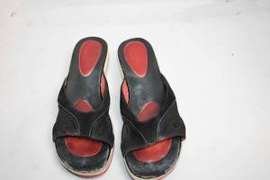 lot 254 image: Pair of Used Nike Air Comfort Sandals - Size 6