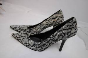 lot 267 image: Pair of Nine West Silk Patterned High Heel Pumps Size 10M