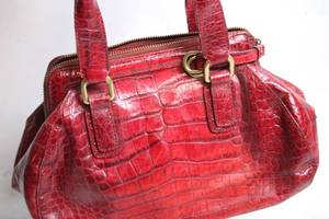 lot 290 image: Cole Haan Red Leather Crocodile Embossed Handbag