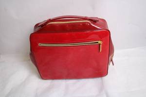 lot 302 image: Red Leather-Like Shoulder Bag with Zippered Pockets