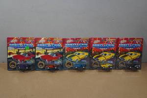 lot 11 image: 5 Johnny Lightning Die Cast Mucsle Car Replicas - Hemi Cuda