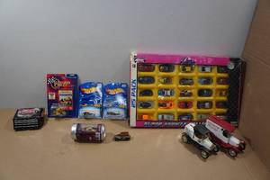 lot 12 image: Assorted Collectors Cars - Winners Circle, Hot Wheels, Fast Lane