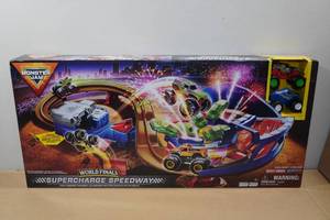 lot 13 image: Monster Jam Supercharge Speedway Track Set
