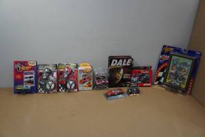 lot 21 image: Assorted NASCAR Collectibles - Die Cast Cars, Mega Bloks, RCs