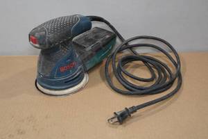 lot 102 image: Bosch Sander